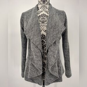 BFA Classics Black And White Women's Shawl Neck Cardigan Size Women's Large